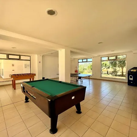 Terrace With Pool By Homing Apartament *