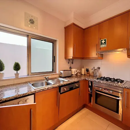 Terrace With Pool By Homing Апартаменты Албуфейра