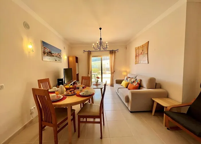 Apartment Terrace With Pool By Homing Albufeira